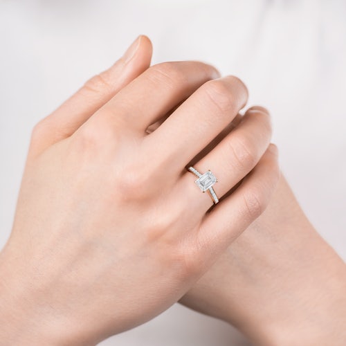 Pierścionek zaręczynowy SAVICKI: złoty, topaz